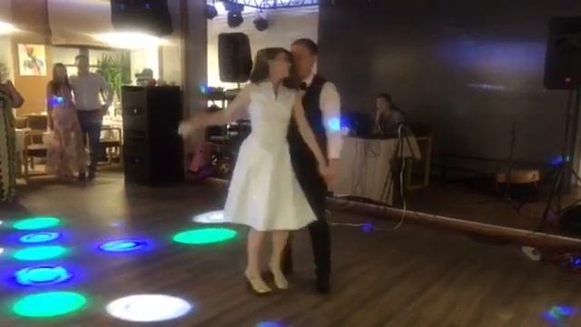 Свадебный танец - Танго - Sway (Pussycat dolls) смотреть онлайн