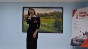 Россия. Исполнитель: Анна Демченко, сл. С. Бобрышев, муз. А. Курдов.