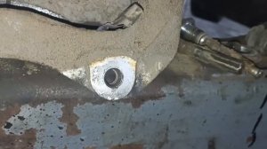 Mitsubishi Outlander. Замена ступичного подшипника и болтологи?