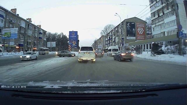 Видеорегистратор PRESTIGIO 140 - дневная съёмка смотреть онлайн