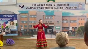 Башкирский сольный женский танец «Ляусатин»