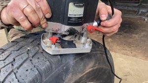 Нарезка протектора шин просто, быстро и легко ручным ф