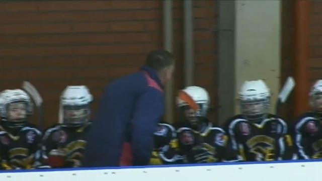 Пингвины 2004 vs Янтарь 2004