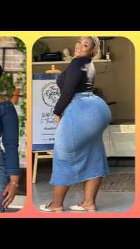 Sahara theshowstopper | plus size South African beauty, curvy queen, fashion model in bikini