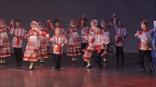 "Ой, вставала я ранёшенько" Исполняет: Ансамбль танца "? смотреть онлайн