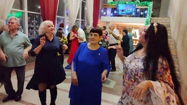 Белые крылья любви.... 07.01.25. смотреть онлайн