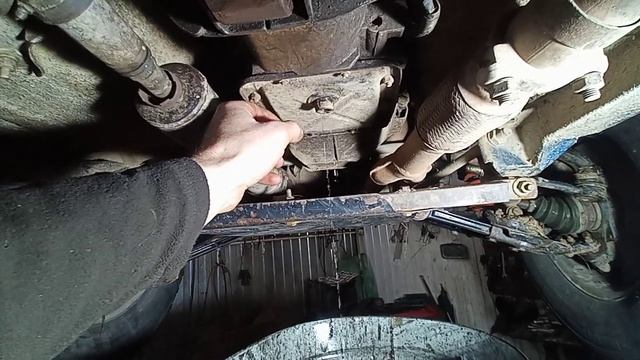 Нива после Вепского Леса. замена масла .... смотреть онлайн