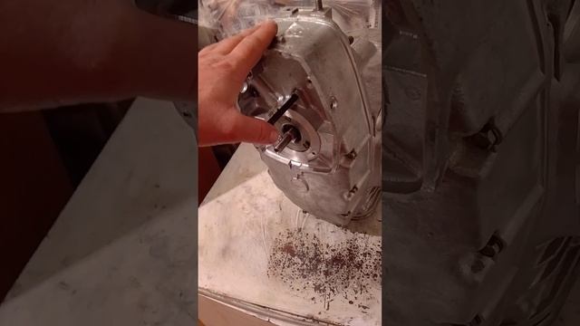 Днепр из хлама! Блок и коленвал. смотреть онлайн