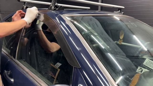 Видео инструкция установки 2Д дефлекторов для Мерседе смотреть онлайн