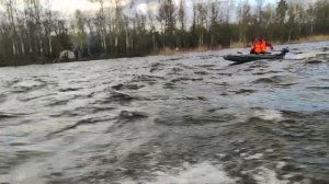 проходим пороги на реке Бурная на моторе 3 л.с.