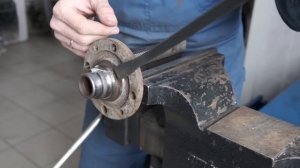 2 быстрых способа: Как снять обойму подшипника со ступ?