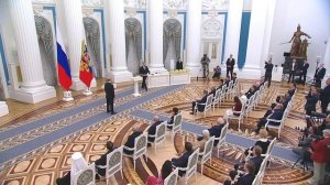 Путин вручил Лаврову высшую награду России