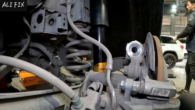 замена заднего верхнего переднего рычага управления . смотреть онлайн