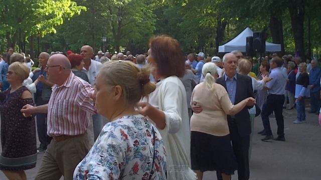 ТАНЦЫ В ЦЕНТРАЛЬНОМ ПАРКЕ (ЦП)  (4.05.2025) ЭПИЗОД 7 (8 ЭПИЗОД? смотреть онлайн