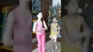 Танец цыпленок пи