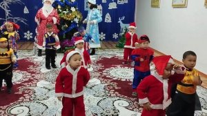 танец гномики мл группа