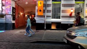 АВТОЗВУК ПО ГОРОДУ РЕАКЦИЯ НА ТРЕКИ 2000-ЫХ.МНОГО УЛЫБОК