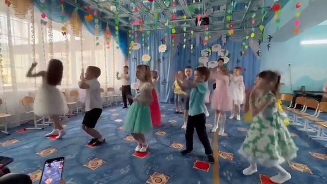 песня -танец Мамочка любимая моя смотреть онлайн