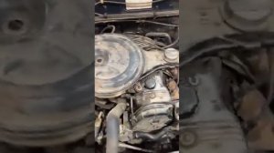 Видео работы двигателя ISUZU Trooper 1987г.в. 2.3 бензин 4ZD1  (056)