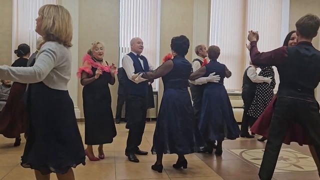 Вечер музыки и танца в ООКЦ в г. Бресте 22.02.2025. Поёт На