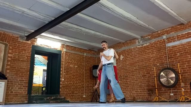 Постановка танца в концерте с Светланой смотреть онлайн