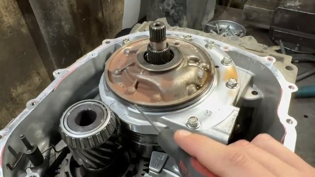 Hyundai Santa Fe, 2013 года, пробег 220000 км на ремонте полного при смотреть онлайн