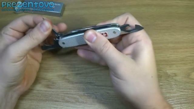 Швейцарский нож Victorinox Farmer Alox 0.8241.26 смотреть онлайн