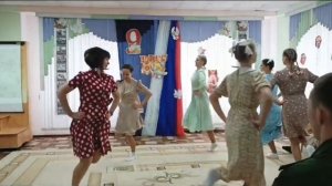 Танец " Катюша" исполняют #воспитатели детского сада 19