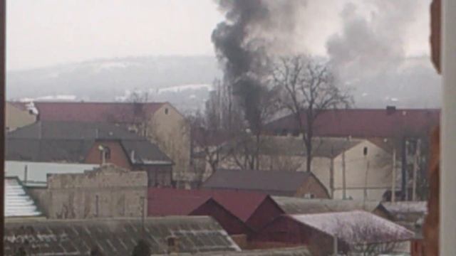 ПЕРЕСТРЕЛКИ В ГРОЗНОМ 4.12.14 ВОЗГОРАНИЯ ШКОЛЫ ЛЕВОЕ КРЫ смотреть онлайн