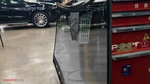 Mercedes-Benz GLC: установка лобового стекла с электротониров