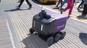 Московские роботы - курьеры в Москва сити