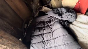 МАНЬЯК ИЗ СЕКТЫ ПЫРНУЛ МЕНЯ НОЖОМ В ЛОГОВЕ ЧИСТИЛЬЩИК?