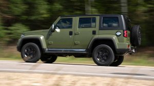 Внедорожник сбил бабушку и ее внучек в Дагестане