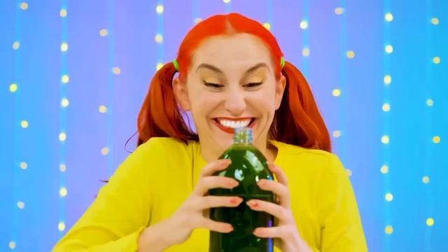 Большая, Средняя или Маленькая Тарелка Челлендж | Смеш смотреть онлайн