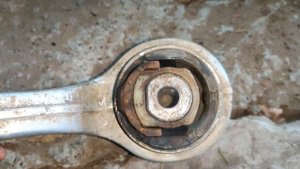 Как снять нижний задний рычаг VAG, /Ауди А4, А6, VW Б5/