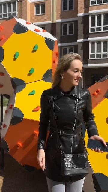 Вау Придомовая пушка Я была в восторге, когда увидела это! А вам как комплекс? #новостройки смотреть онлайн