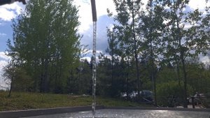 Стол для чистки рыбы.