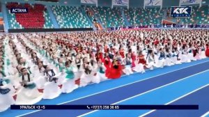 Народный танец «Камажай» исполнили 3 тысячи школьниц