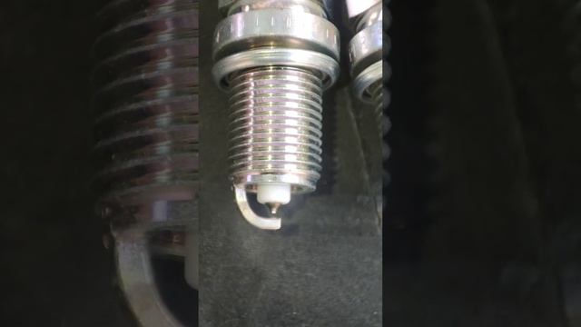 Замена свечей зажигания на двигателе 1.4 TSI cavd twincharger ea111 смотреть онлайн