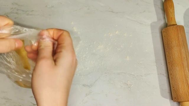 ЛУЧШИЙ СПОСОБ ПРИГОТОВИТЬ ПЕСОЧНОЕ ПЕЧЕНЬЕ С МЕРЕНГО?