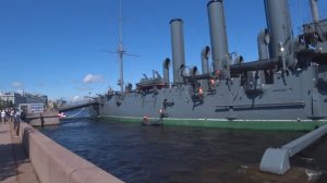 Пешая прогулка по Санкт-Петербургу . Что можно посмотреть буквально за один день.