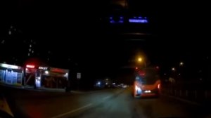 На Салтовке пьяный водитель уснул за рулем на пешеход?