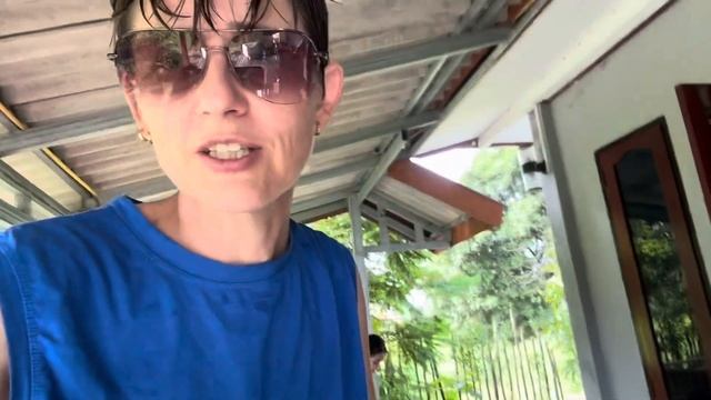 Ночной центр города. Ребенок разбил все тарелки. Нам т? смотреть онлайн