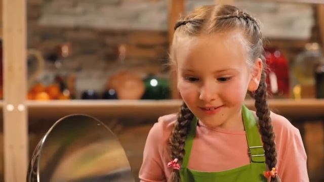 Заставка Что в тарелке? Телеканал Карусель. Мария Хами смотреть онлайн