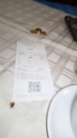 Черногория. Тиват. Пьем кофе в центре города. Стоимость приятно удивила. 23 мая 2025.