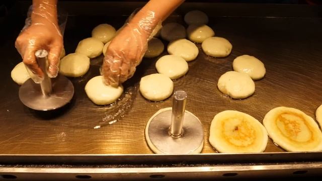 1000 проданных штук в день! Young Boss Hotteok Restaurant _ Корейские блинчики Hotteok