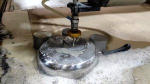 Резка сковородки за 1 минуту на станке гидроабразивно?