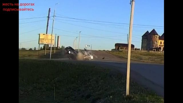 31.05.2024г - «Прямиком в лоб встречному Hyundai Accent». Момент с? смотреть онлайн