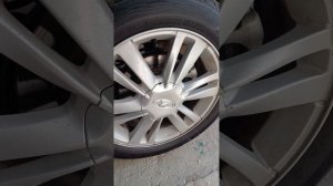 Как закрепить колпачки на Lada vesta
