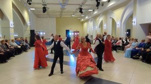 Танцует "Серебряный век". Вечер вальса и романса.